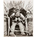 N.A.S.A. Extravehicular Training – Astronaut Richard F. Gordon Jr. Vintage, Silbergelatine-Abzug auf