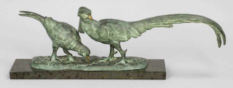 Richard W. Lange Deutscher Bildhauer des frühen 20. Jahrhunderts - Fasane - Bronze. Olivgrün