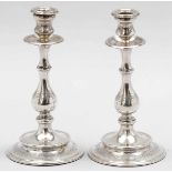 Paar Biedermeier-Tafelleuchter Berlin, um 1840/50. Silber. Punzen: Herst.-Marke, Bar,