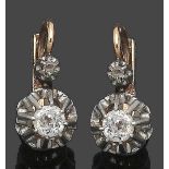 Paar Ohrhänger mit Altschliffdiamanten 585er Roségold, gestemp. 2 Altschliffdiamanten zus. ca. 0,5