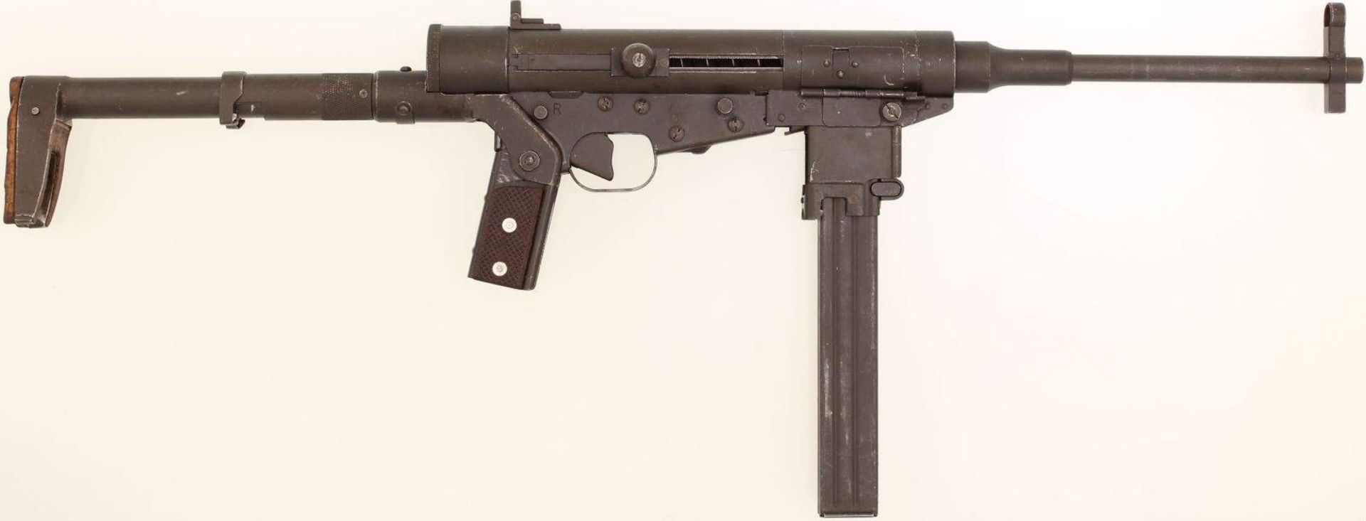Maschinenpistole Hotchkiss Universal CMH.2, Kal. 9mmP. Kompakt zusammenklappbare Waffe mit