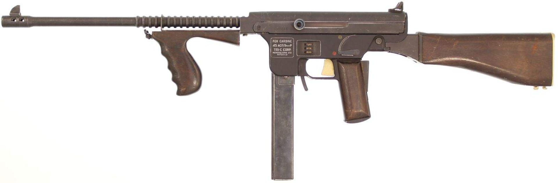 Selbstladebüchse FOX TAC1 Police-Carbine Kal. .45ACP. Linksseitige Herstellerbeschriftung: "FOX
