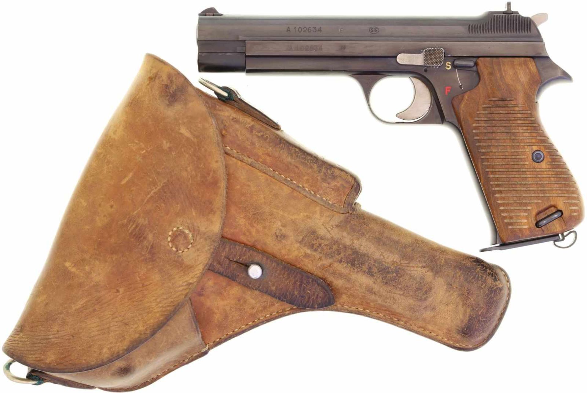 Pistole, SIG P49, aus 1. Lieferung an KTA Kal. 9mmP@ Hochglanzpolierte, brünierte Ganzstahlwaffe mit