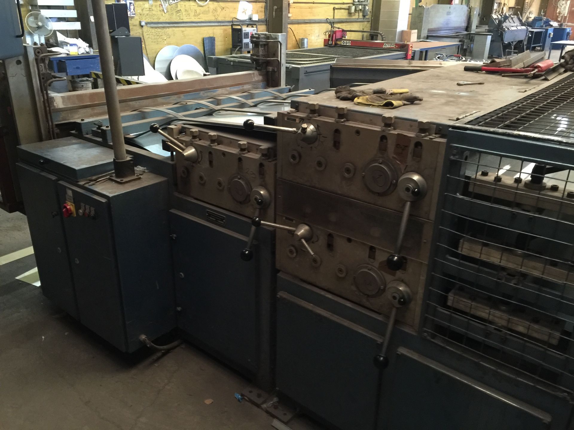 Twin Seam Co Automatic de-coiler & rectangular duct former Type KA1503 Nr 8414 with control - Image 3 of 3