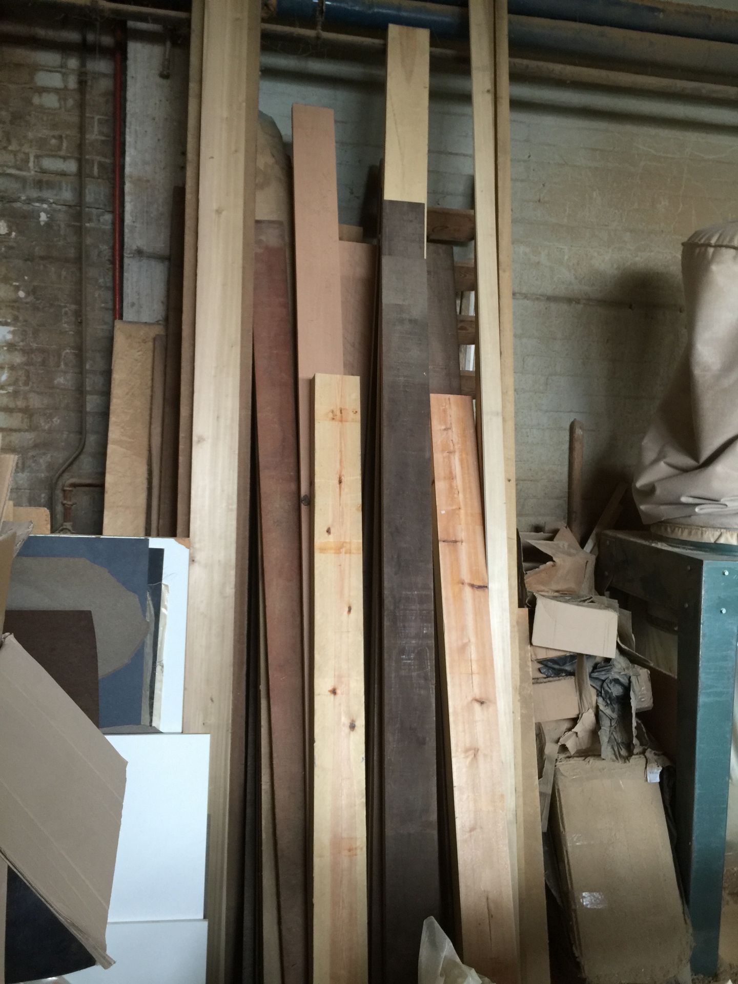 A quantity of assorted good timber - description as per photo - Image 2 of 2