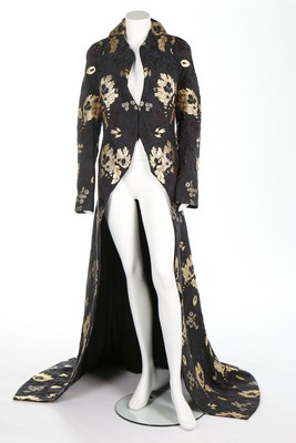 An Alexander McQueen trained evening coat, 'Angels & Demons' collection, Autumn-Winter, 2010-11, - Image 3 of 16