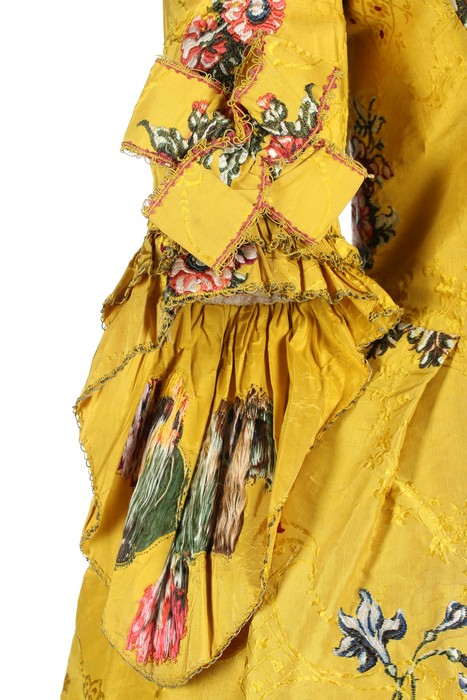 A fine brilliant yellow Spitalfields brocaded silk robe à l'Anglaise, circa 1750, - Image 7 of 8