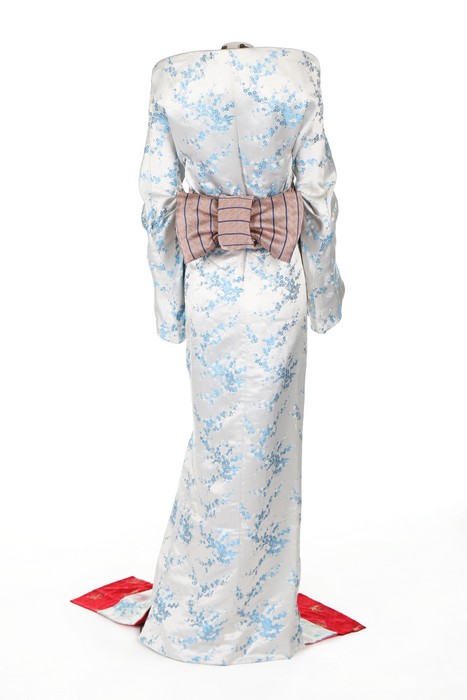 Björk's Alexander McQueen 'Kimono' dress worn for the album cover of 'Homogenic', 1997, un-labelled, - Image 5 of 18