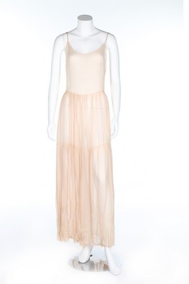 A couture oyster-pink negligee or evening gown, early 1930s, woven with grey daisies, - Image 4 of 6