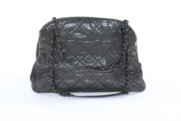 A Chanel dark grey leather shoulder bag, modern, stamped to interior, with three compartments, - Image 3 of 7