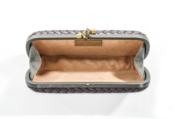 A Bottega Veneta grey ribbon clutch, modern, with 'knot' clasp, approx 25cm, - Image 3 of 7