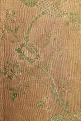A gentleman's brocaded silk banyan, circa 1760, - Bild 8 aus 8