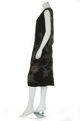 An Adair beaded black velvet evening gown, mid 1920s, with Paris-New York label, - Image 4 of 8