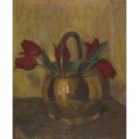 Georg Tappert 1880 Berlin - 1957 Berlin Tulpen in einem Messingkessel. Um 1905. Öl auf Malpappe.