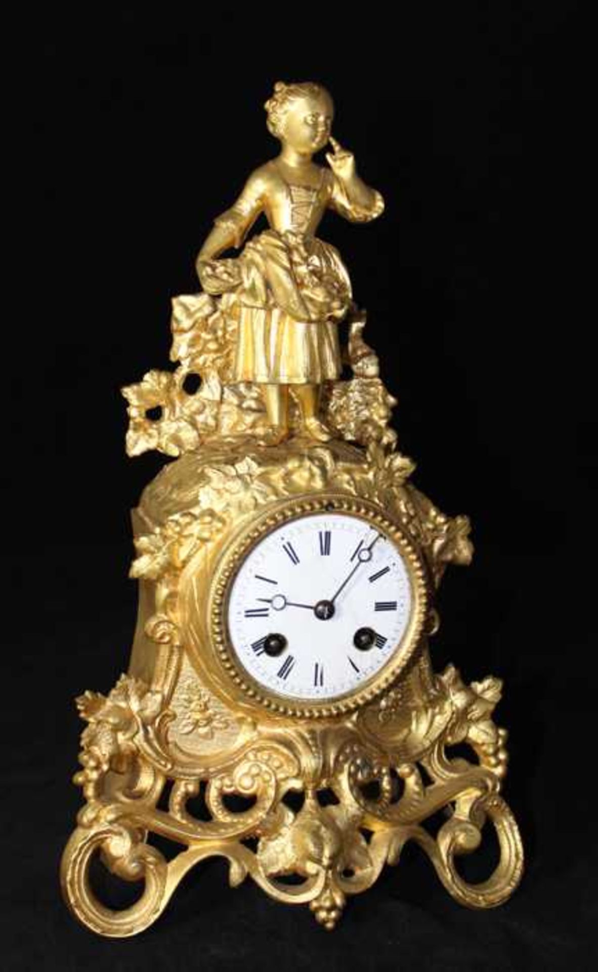 Pendule - wohl Frankreich 2.H.19.Jahrhundert Regule-Gehäuse vergoldet, reich dekoriert mit