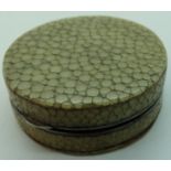 SHAGREEN COVERED COMPACT SILVER 1908 LONDON IMPORT MARKS P.VOGEL & CO