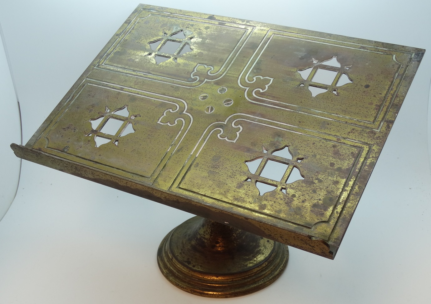 BRASS LECTURN STAND