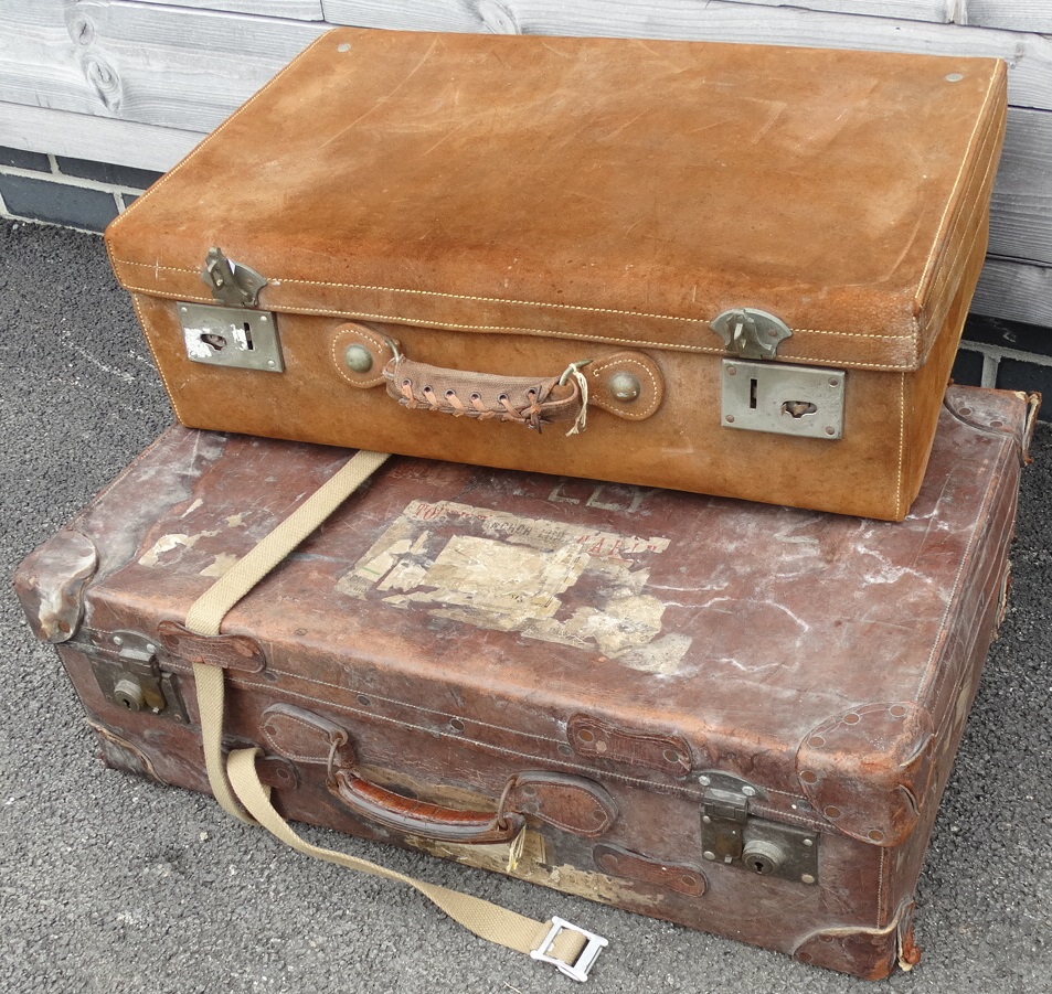 1 LEATHER & 1 SUEDE SUITCASE 'CALCUTTA'