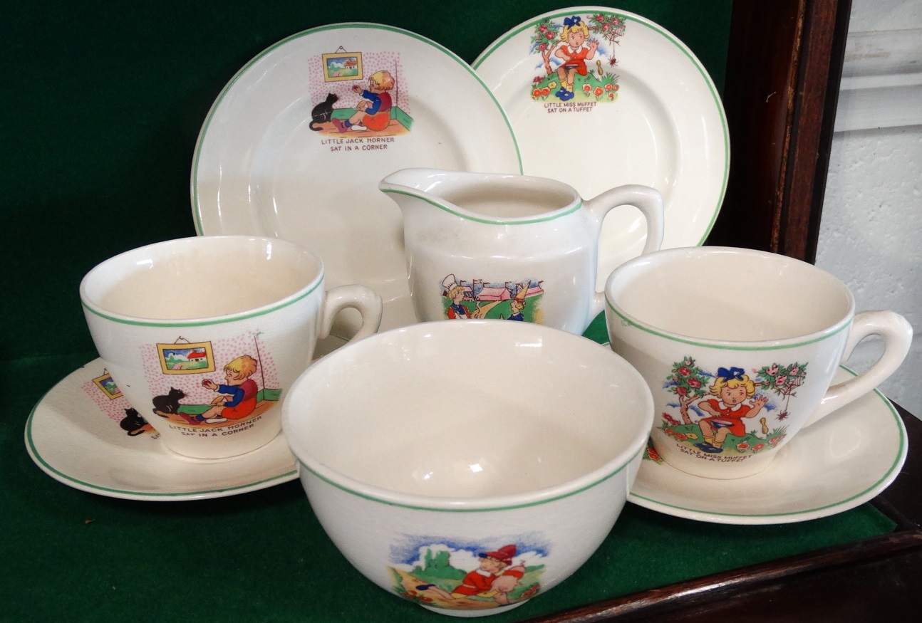 NURSERY RHYME 8 PCE TEA SET