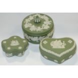 WEDGEWOOD JASPERWARE GREEN & WHITE 3 PIN BOXES & LIDS