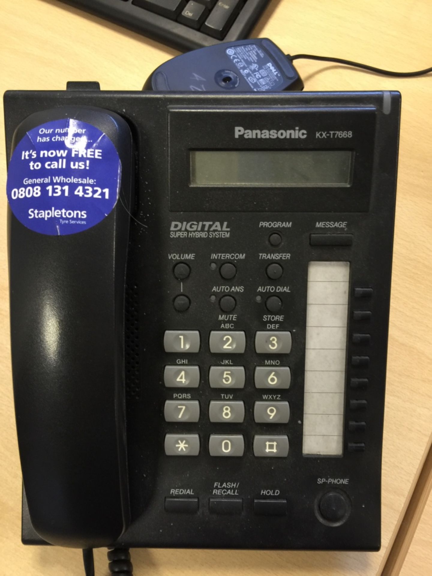 Panasonic KX - TDE200 IP PBX, with PSLP 1433 Power Supply, Serial No. OKCUF700103 Digital Phone - Image 7 of 8