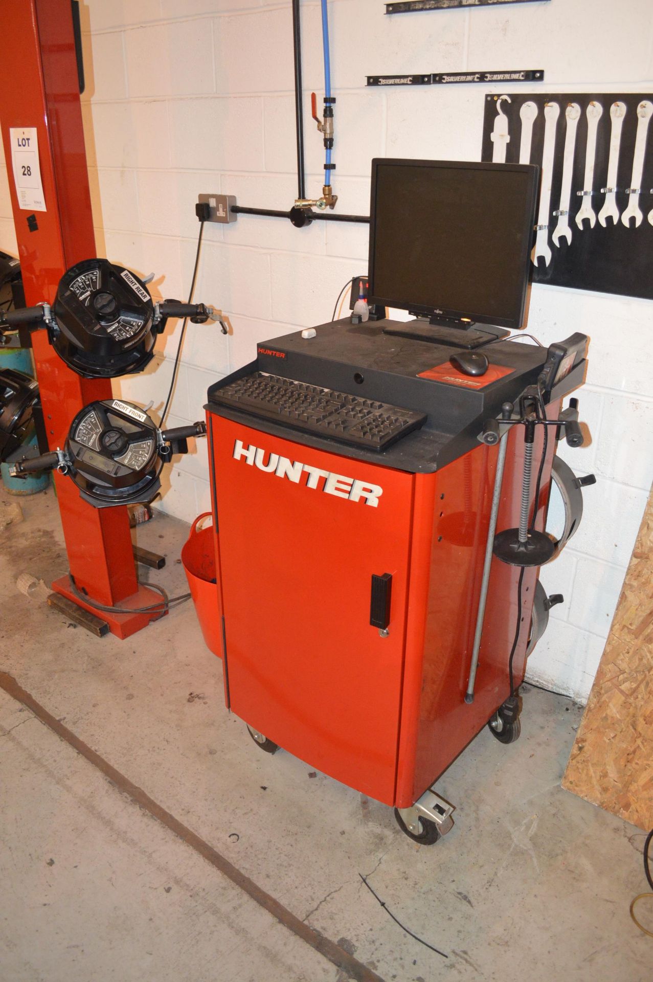 Hunter Hawk Eye Elite - FC 4 Wheel Laser Alignment System. Serial No: JXB1129 Year 2014 with - Image 4 of 44