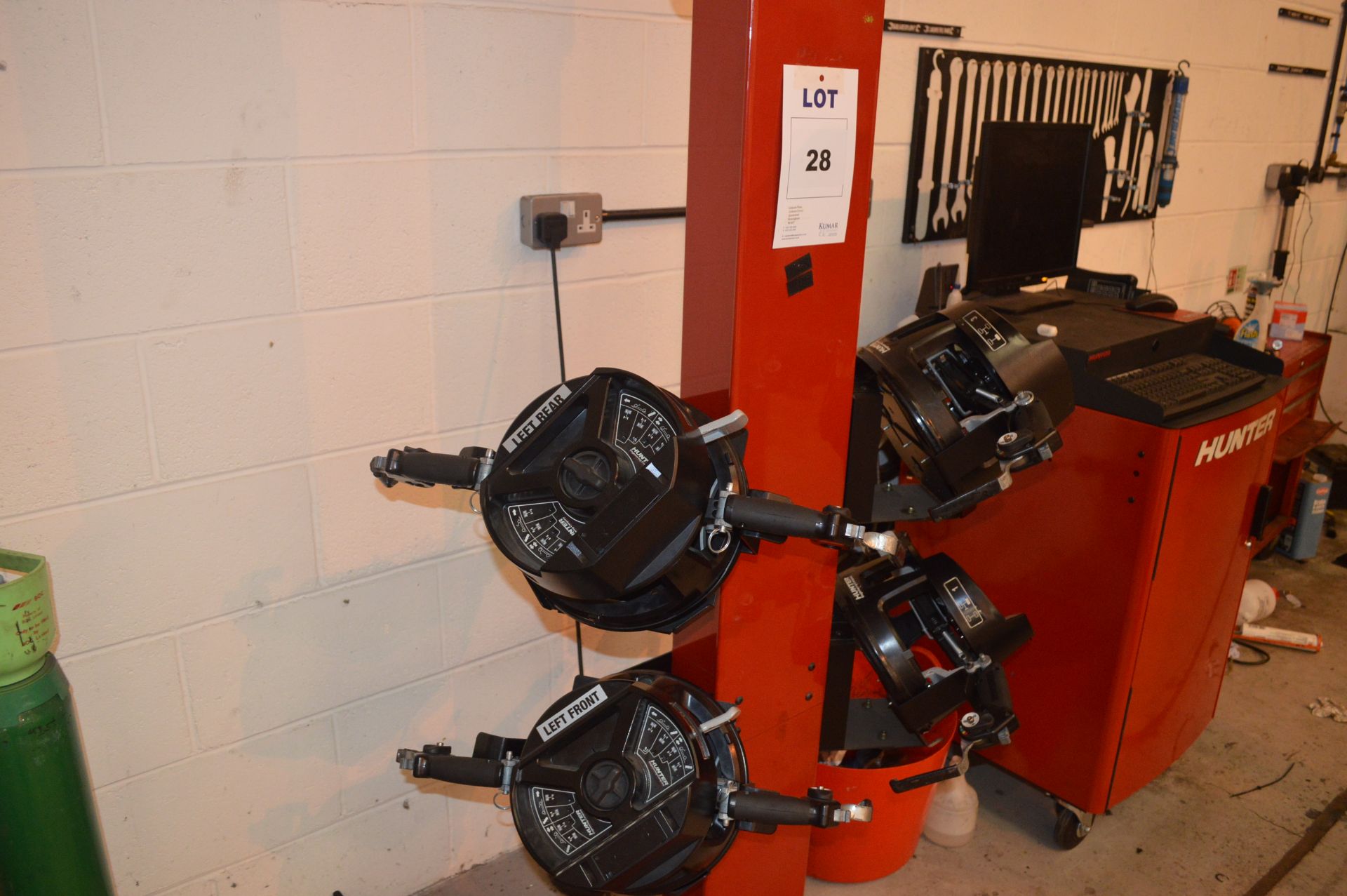 Hunter Hawk Eye Elite - FC 4 Wheel Laser Alignment System. Serial No: JXB1129 Year 2014 with - Image 11 of 44