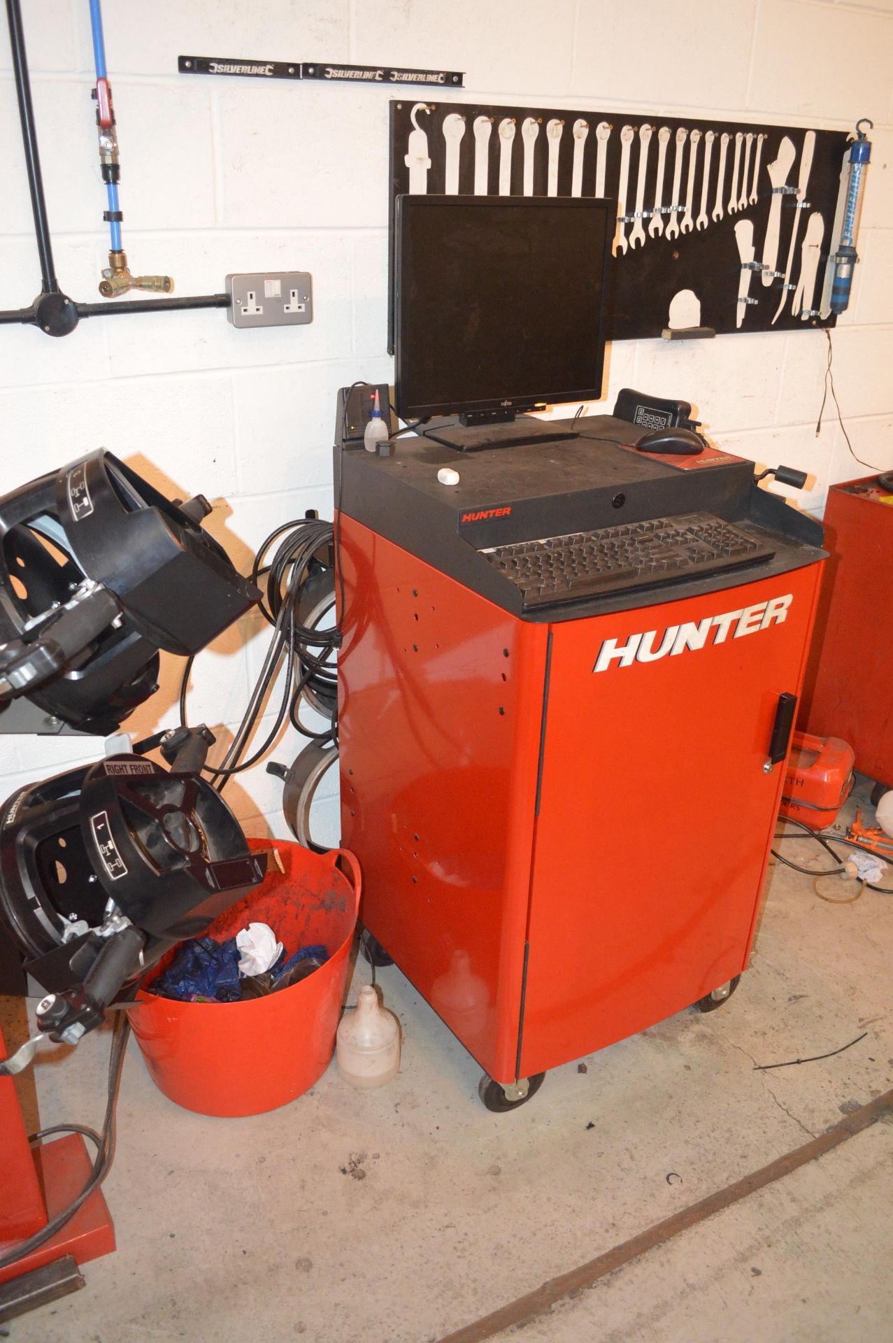 Hunter Hawk Eye Elite - FC 4 Wheel Laser Alignment System. Serial No: JXB1129 Year 2014 with - Image 10 of 44