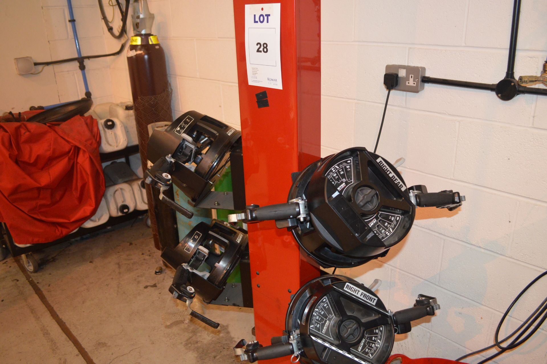 Hunter Hawk Eye Elite - FC 4 Wheel Laser Alignment System. Serial No: JXB1129 Year 2014 with - Image 8 of 44