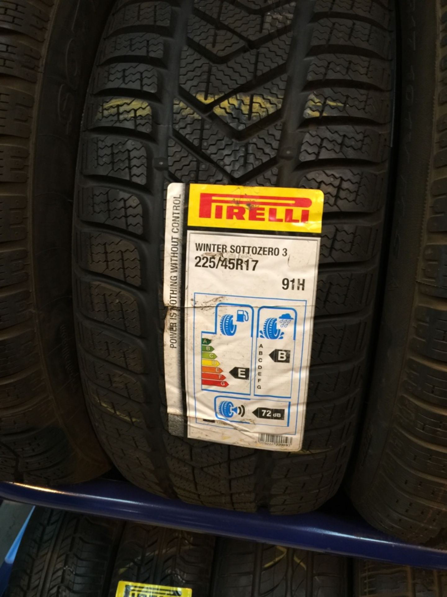 54: Pirelli Tyres Car & 4X4 - Many Large Sizes to include 18,19,21" Please see further Pictures ( - Image 49 of 55