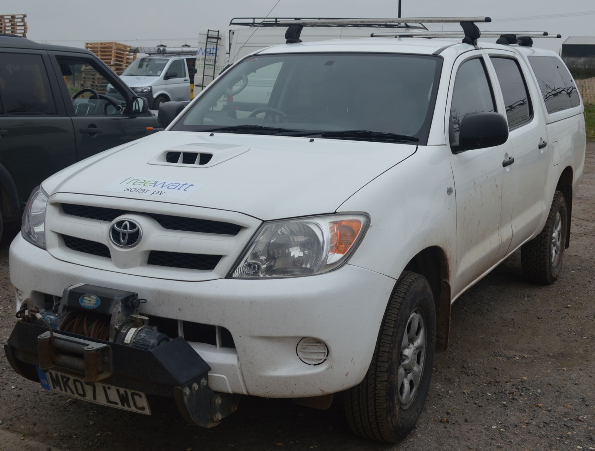 Toyota Hilux D-4D 4x4 Double Cab Pick Up Truck with Truck Top Cover Registration No: MK07 LWC - Image 2 of 9