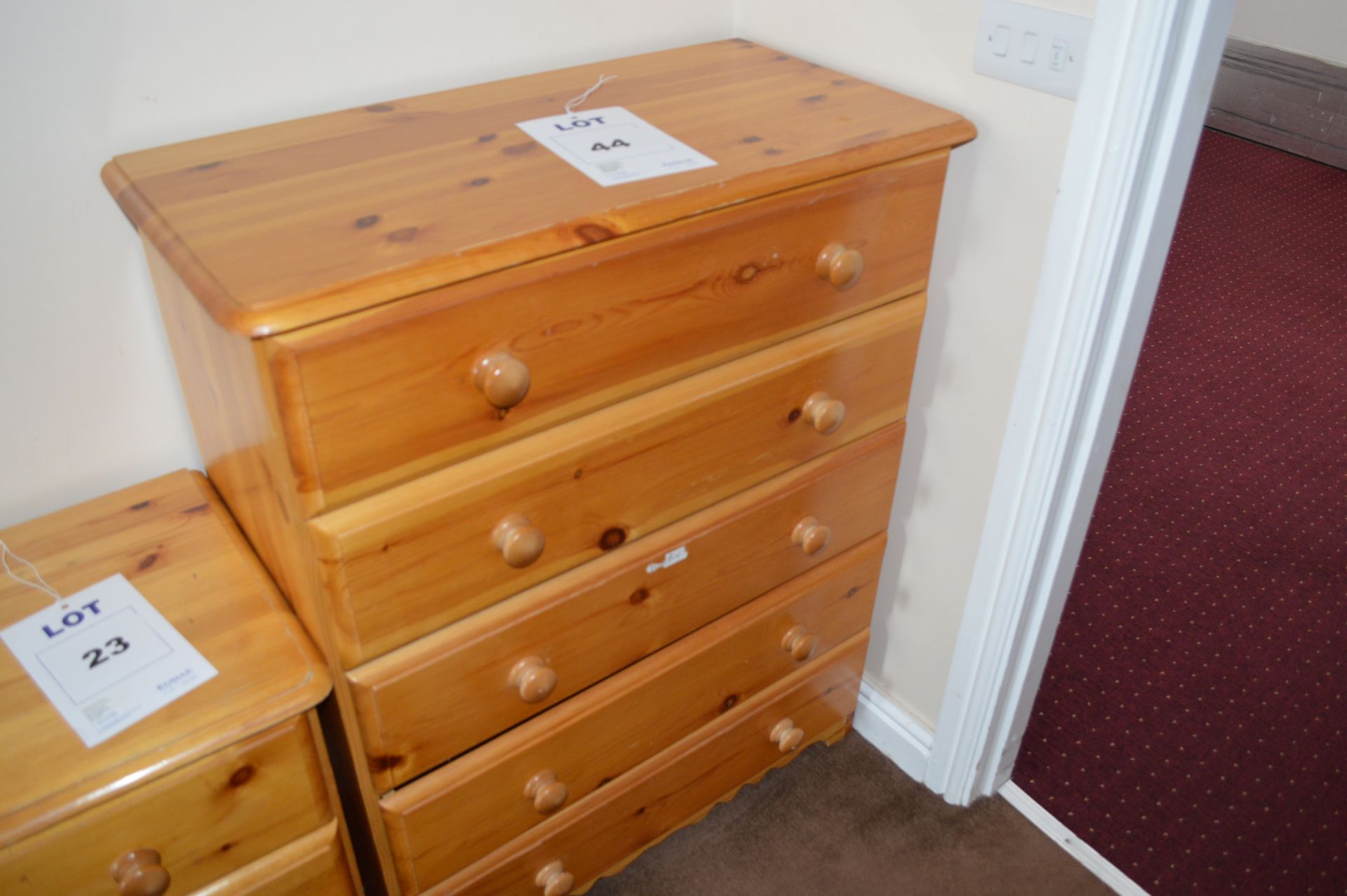 Pine 5 Drawer Chest of Drawers - Image 3 of 3