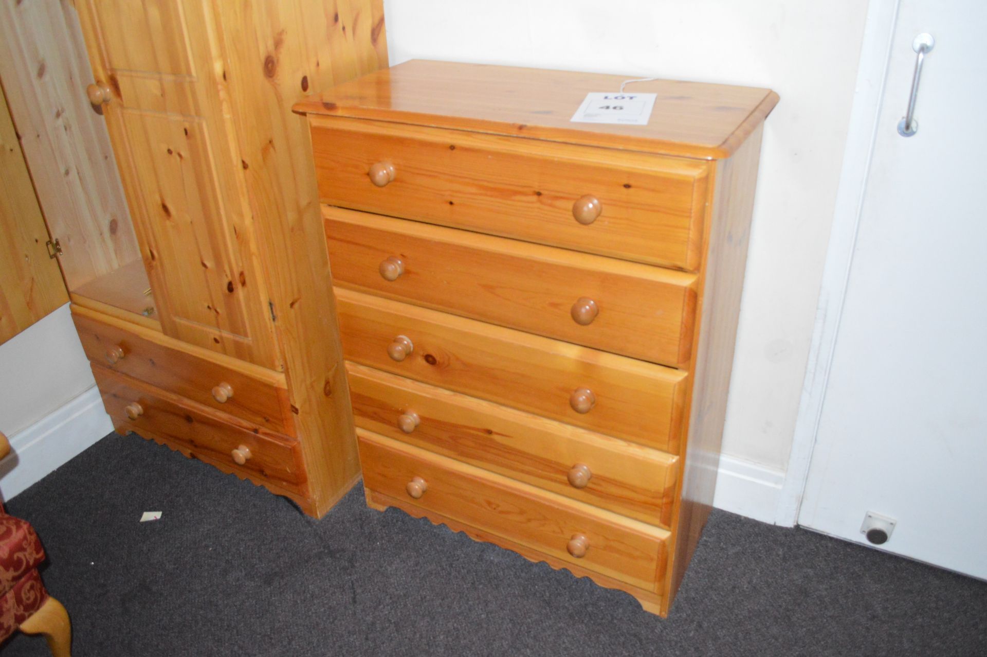 Pine 5 Drawer Chest of Drawers - Image 2 of 2