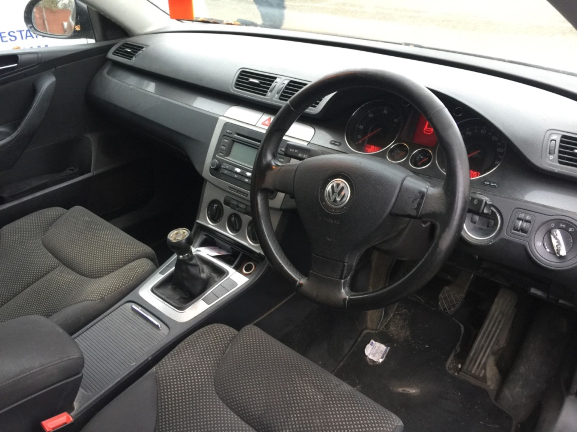 VW Passat SE TDI 105 1,896cc Dieel 4 Door Saloon, 5 Speed Manual Gearbox, Registration No. OE05 - Bild 12 aus 12