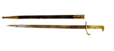Seitengewehr mit Lederscheide 1871 Rückenklinge mit Messinggriff, Lederscheide mit