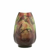 E. Gallé, Nancy, Vase Grünes Glas mit partieller rötlich-brauner Einschmelzung und bräunlichem