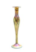 Tiffany, New York, Orchideenvase Goldfarbenes Favrile-Glas mit stark lüstrierendem Überfang,