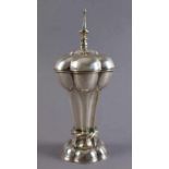 PRUNKVOLLER SILBER POKAL 19. JH, 800er, fein ausgearbeitet, gepunzt, H 23 cm 20.17 % buyer's premium