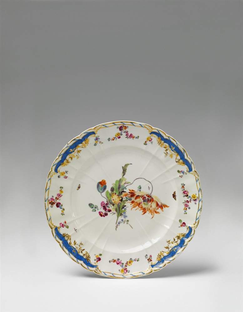 A Berlin KPM porcelain plate made for the Stadtschloss in Breslau With blue scale pattern decor to