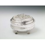 A Berlin silver rococo sugar box. Marks of Jacob Albrecht Küsel, ca. 1760. W 14; D 11; H 9.5 cm,