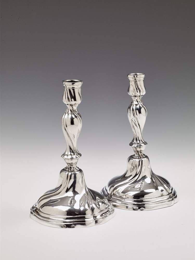 A pair of Berlin silver candlesticks. Marks of Johann or Gotthilf Achatz Mevius, ca. 1780.Le H 21