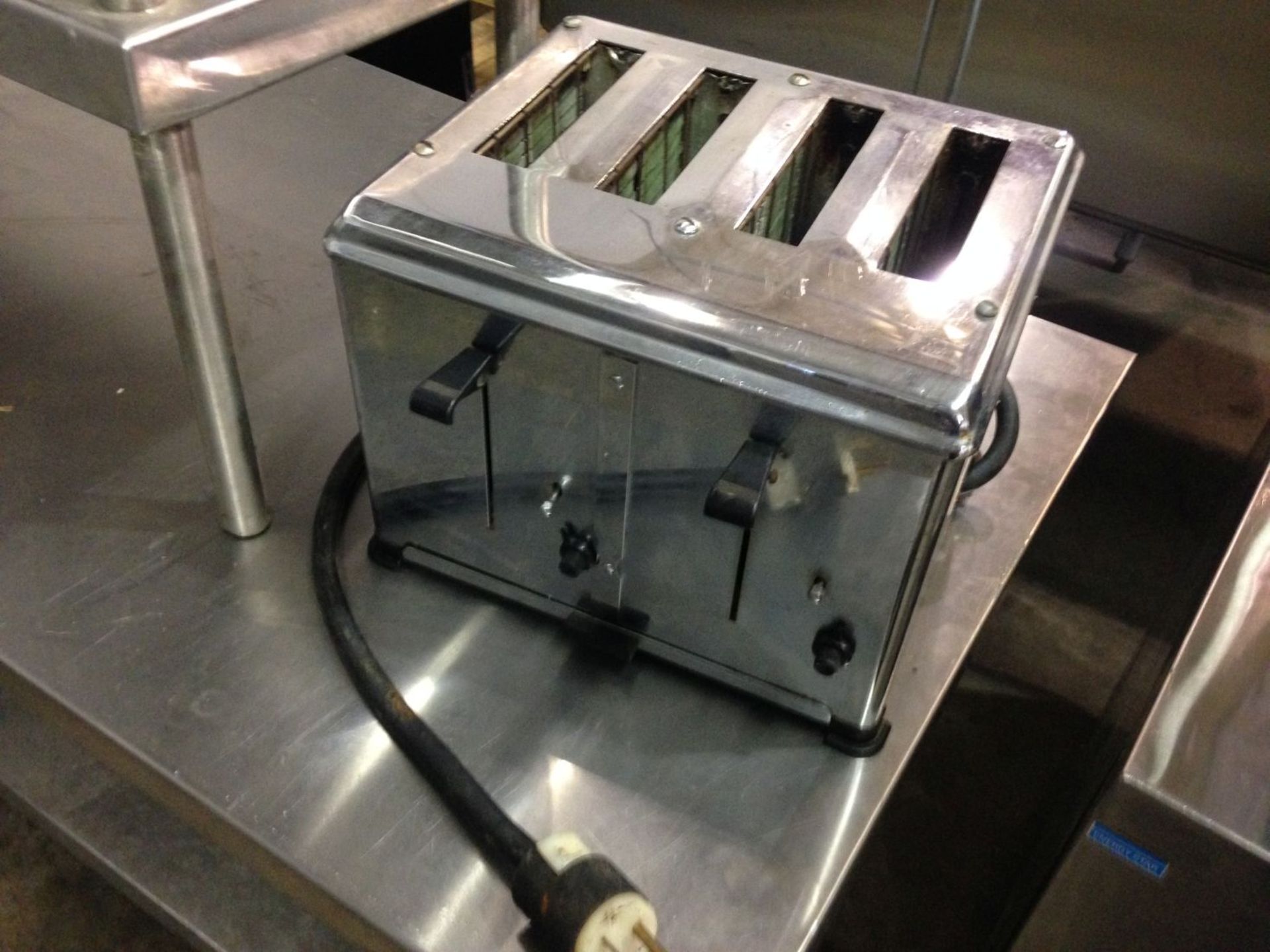 Commercial Toaster poor condition