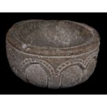 Sculpted stone stoup. Romanesque. Castilla. Circa 1200. 23 x 38 cm.