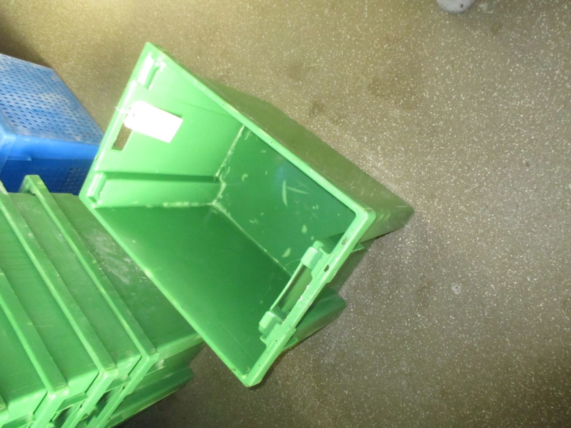 40 x green solid plastic 'dough' baskets - 600 mm x 400 mm x 400 mm (D)