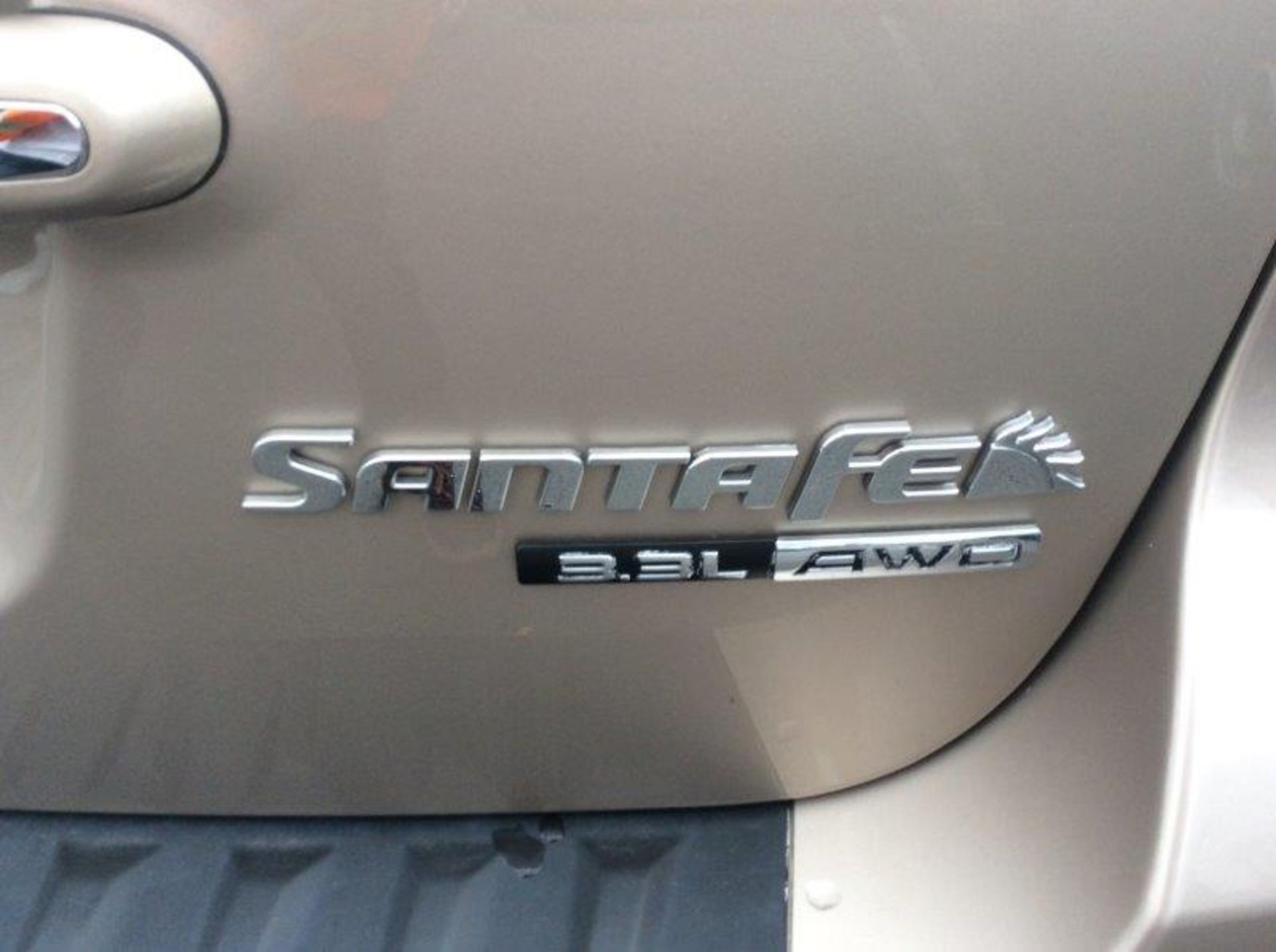 HYUNDAI SANTA FE (2007) 87369 km - Image 15 of 17