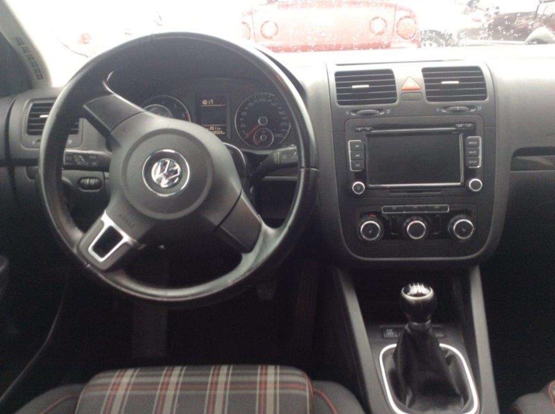 VOLKSWAGEN JETTA (2010) 148562 km - Image 10 of 13