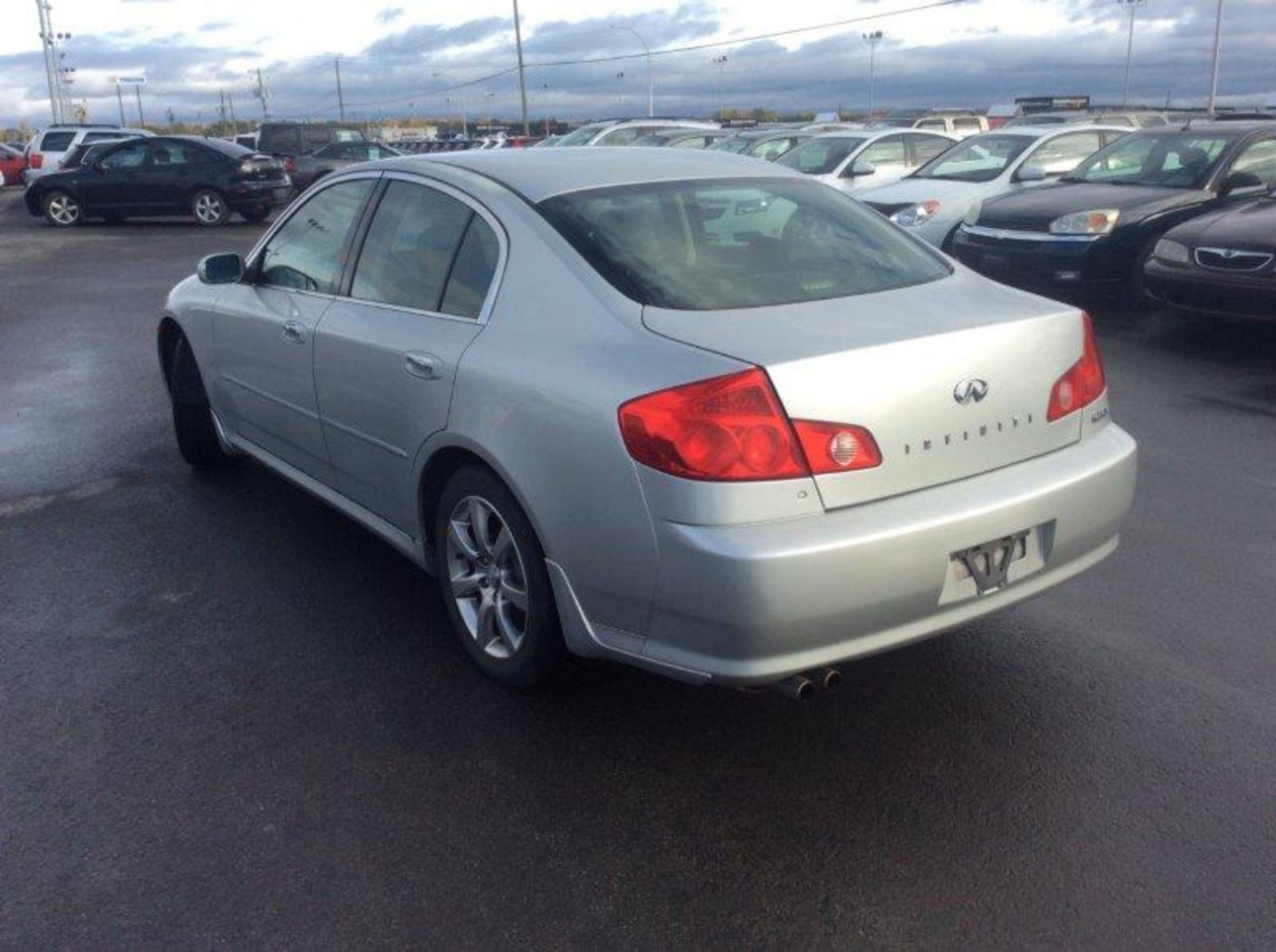 INFINITI G35 (2006) 88919 miles - Image 4 of 8