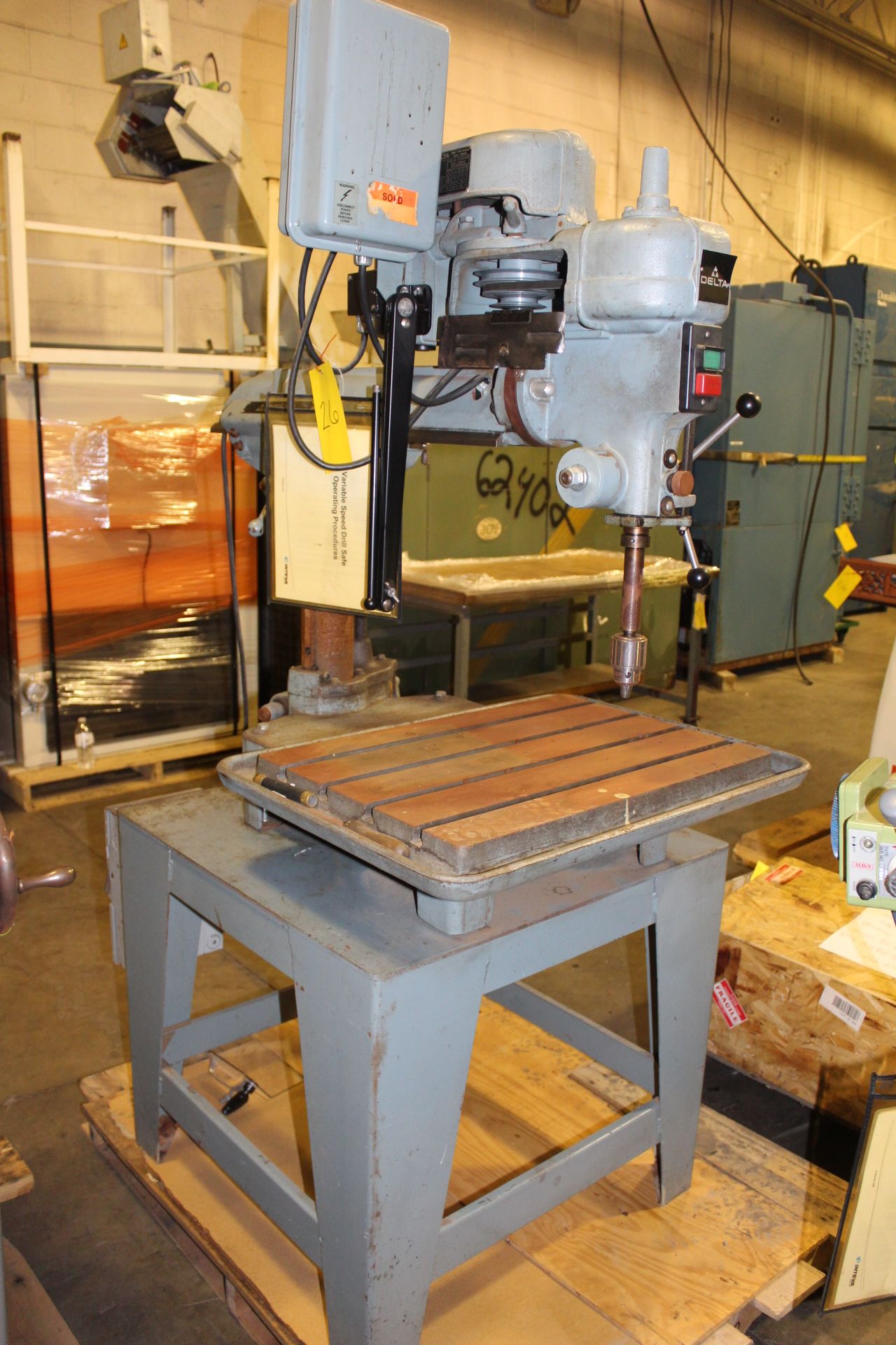 Delta, Model 15-127, Radial Type Drill 26" x 18" T-Slotted Production Table, Manual Column - Image 2 of 2