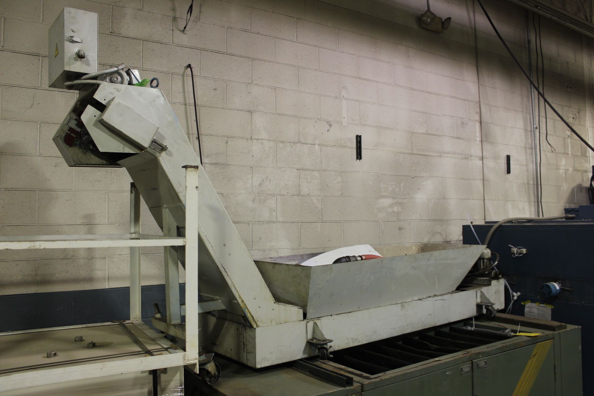 Chip Conveyor 12" Hinged Metal Belt, Portable, Inclined; Fraser MI Location - Image 2 of 2