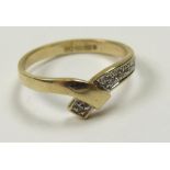 9ct Gold Ring set with Diamonds size I weight 1.6 grams